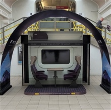 Bannerbow display arch